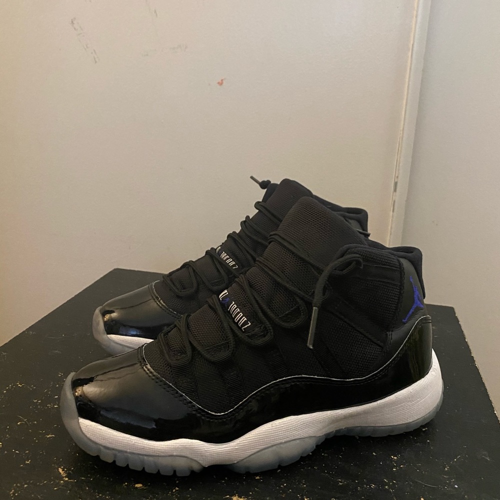 Air Jordan 11 Space Jams